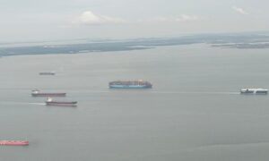 ندونزی به‌دنبال اخذ عوارض از کشتی‌های عبوری از تنگه مالاکا