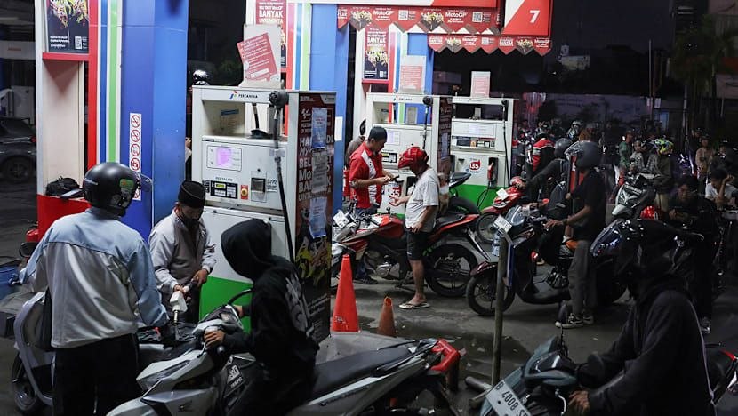 توافق روسیه و اندونزی برای تأمین ۱۵۰ میلیون بشکه نفت