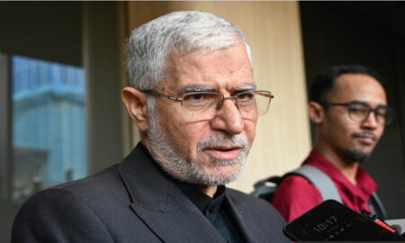 سفیر ایران در مالزی: تهران آماده مذاکره برای تأمین نفت مورد نیاز مالزی