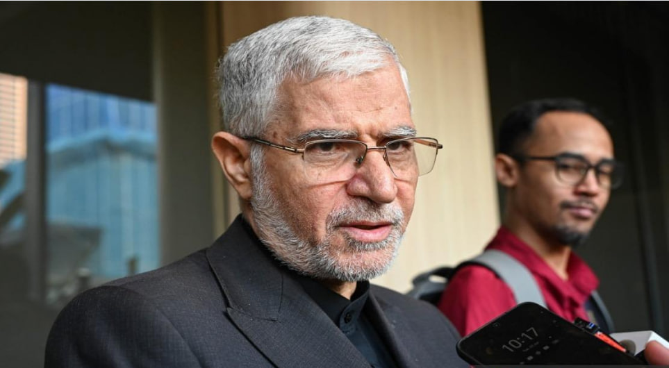 سفیر ایران در مالزی: تهران آماده مذاکره برای تأمین نفت مورد نیاز مالزی