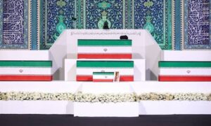 ادای احترام به رهبر شهید انقلاب